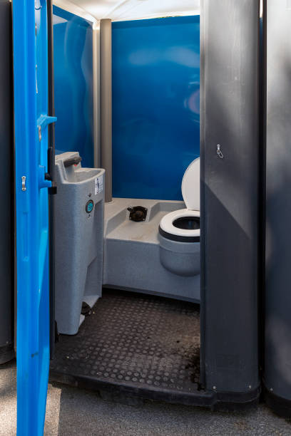 Portable Toilet Options We Offer in Diberville, MS